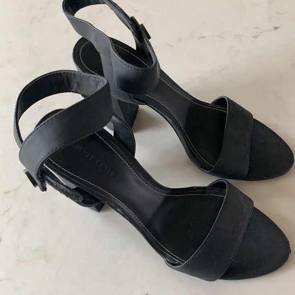🌈 3/$20 Kendall & Kylie black velcro ankle strap heels - Picture 4 of 9